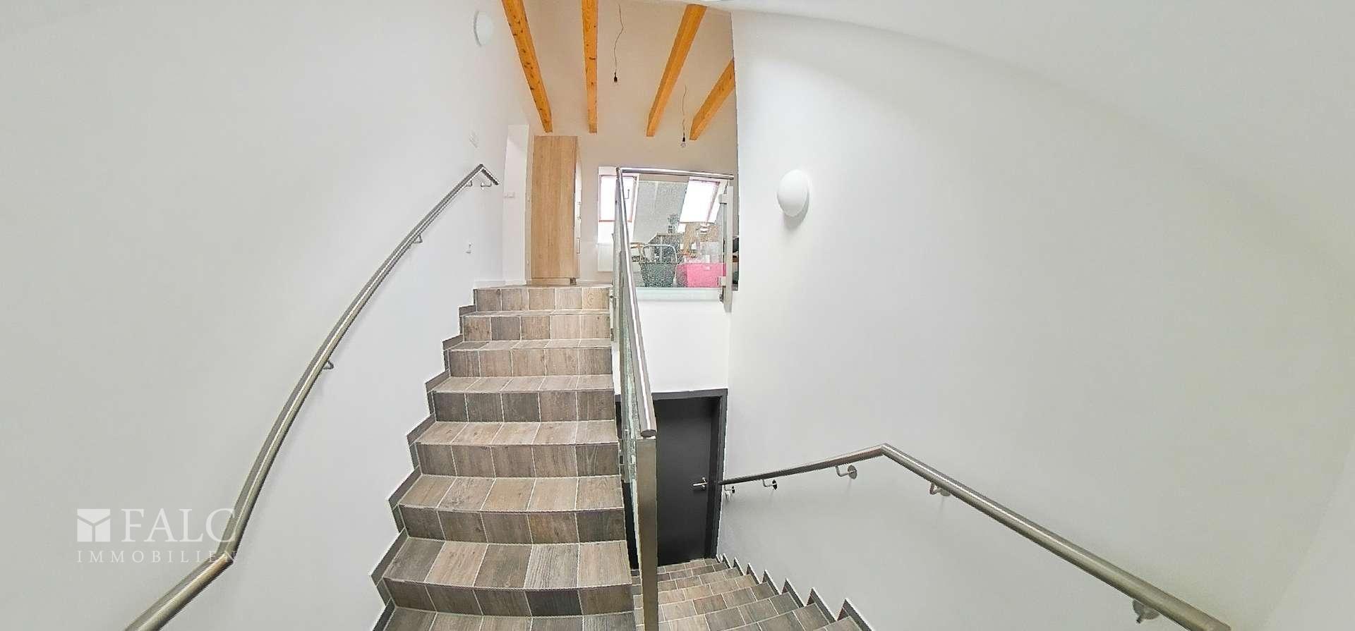 Treppe zum Dachgeschoss 