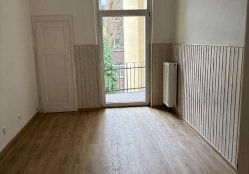 Küche mit Speisekammer