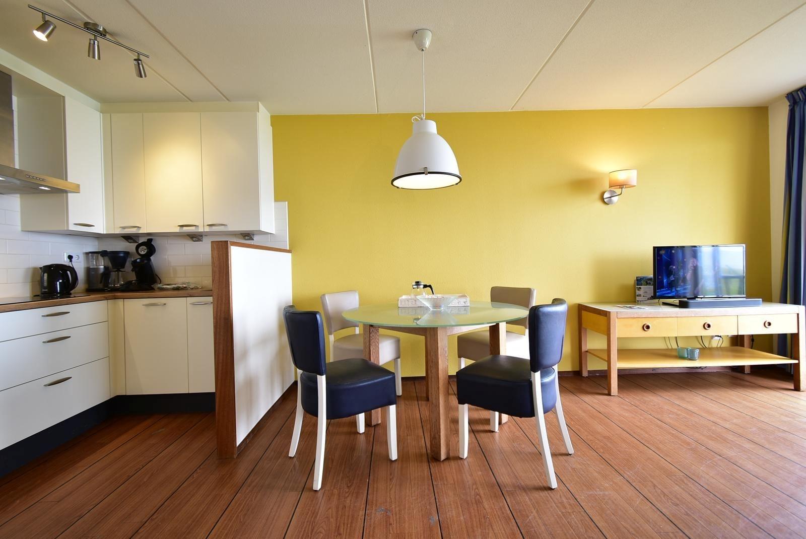 kopen-appartement-brouwershaven-waterzicht-rust-recreatieadviseurs-vakantiehuistekoop-nl.jpg13