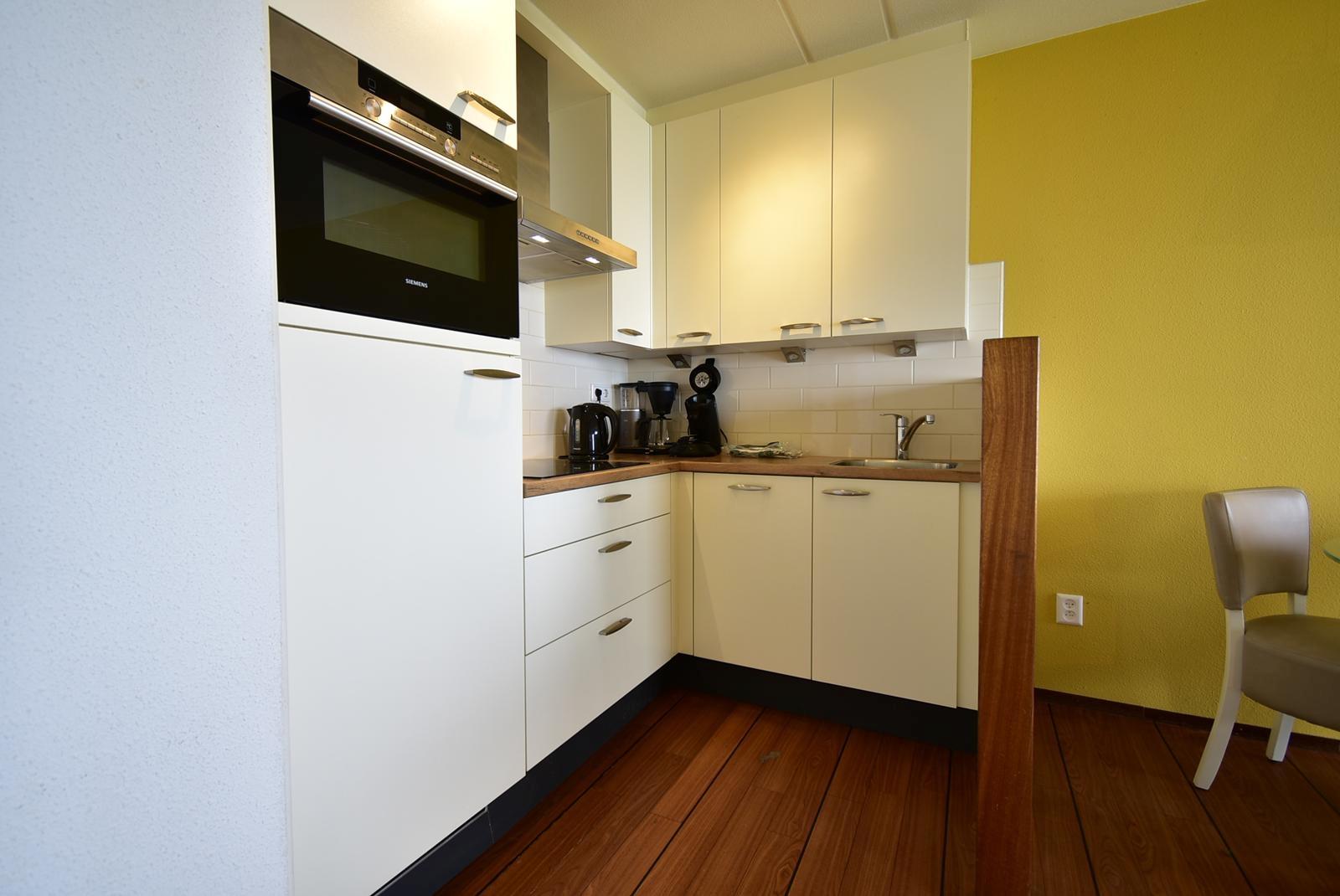 open-keuken-kopen-appartement-brouwershaven-zeeland-recreatieadviseurs-vakantiehuistekoop-nl.jpg
