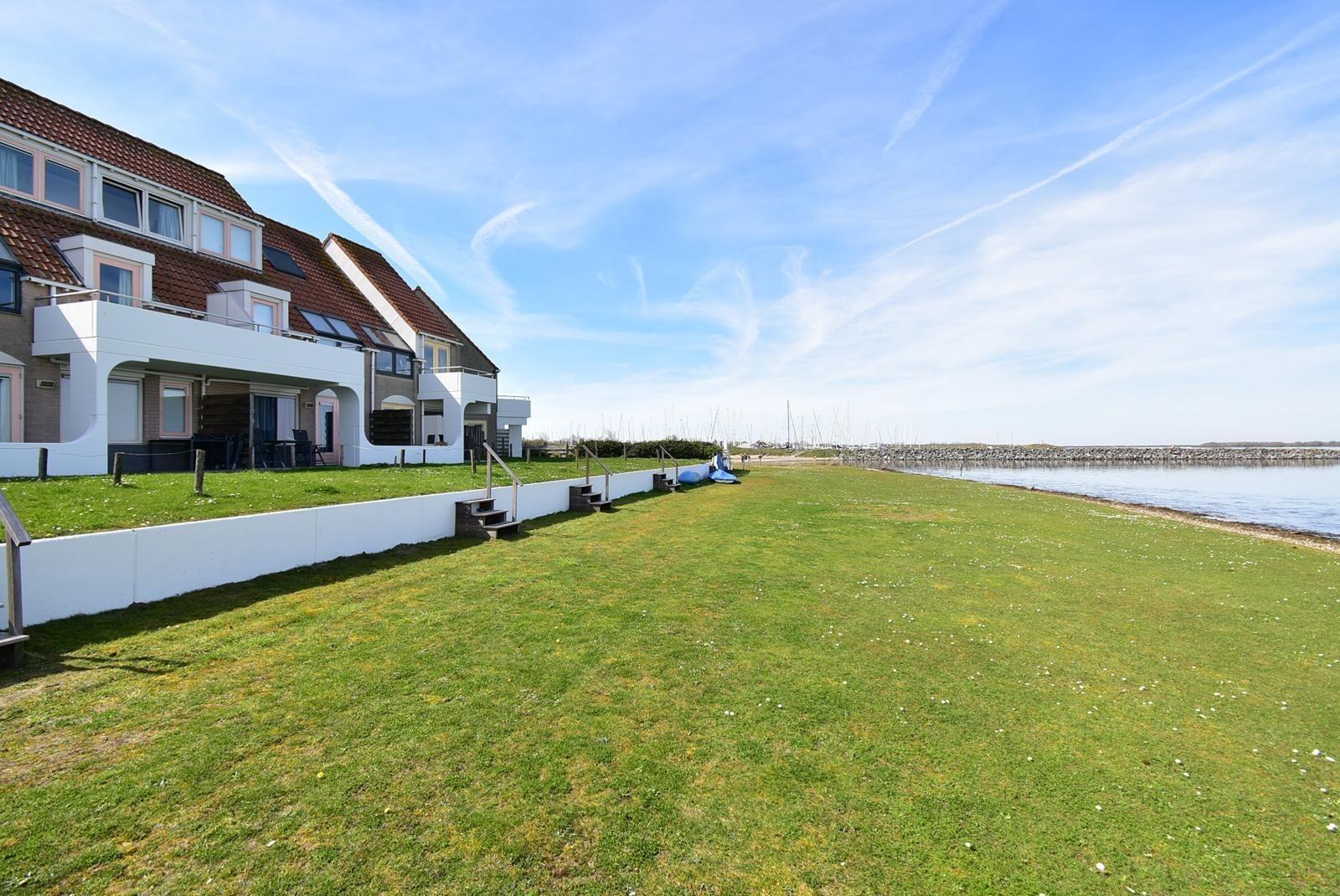 kopen-appartement-brouwershaven-waterzicht-rust-recreatieadviseurs-vakantiehuistekoop-nl.jpg35
