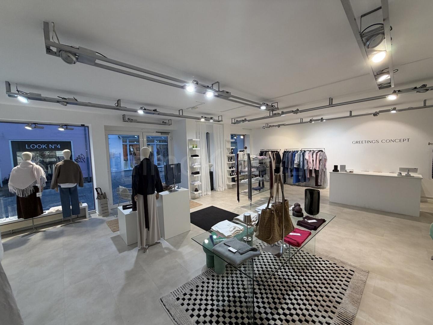 DESIGNER BOUTIQUE