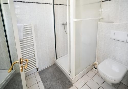 Badezimmer EG