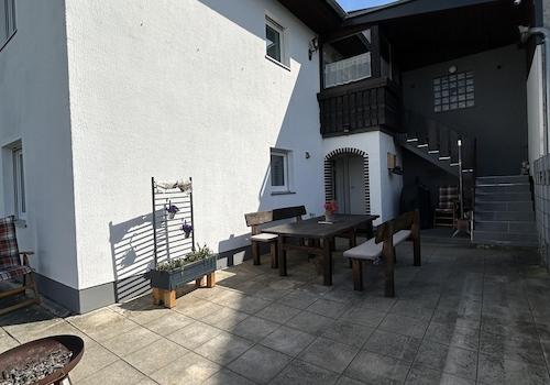 Terrasse unten