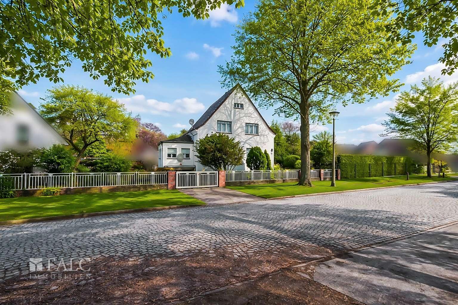 Hausansicht Straßenseite