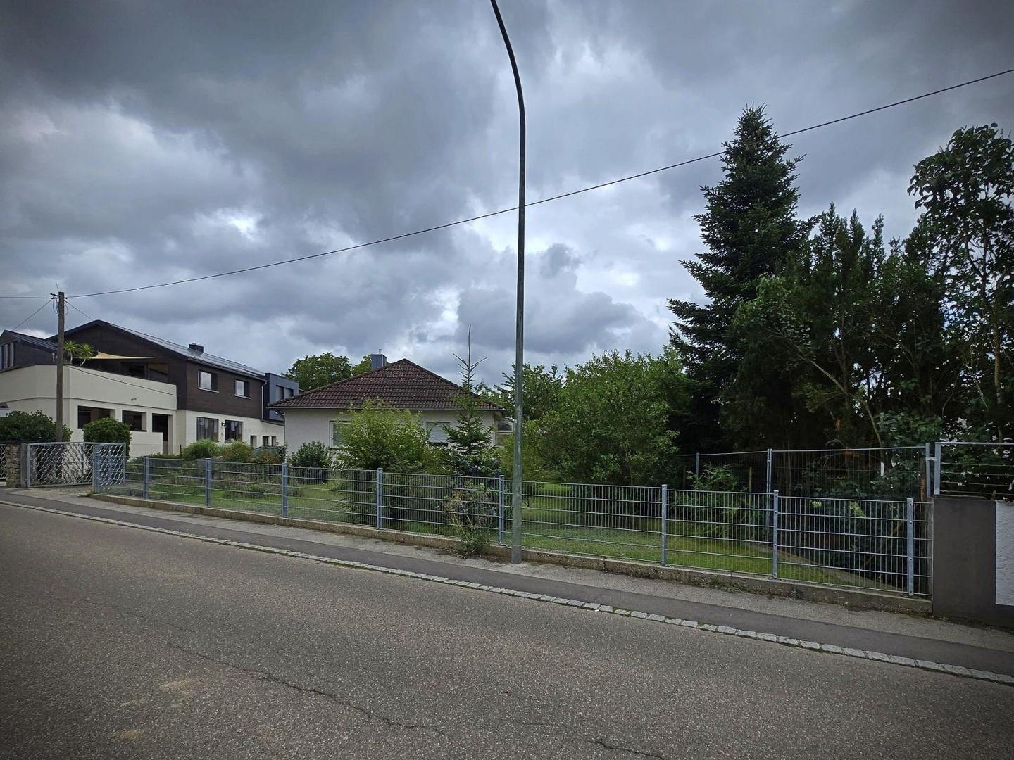Straßenansicht