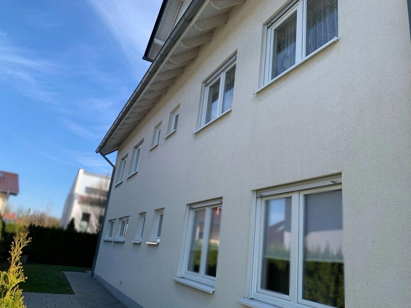 2. Terasse an der Seite 