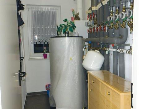 HWR