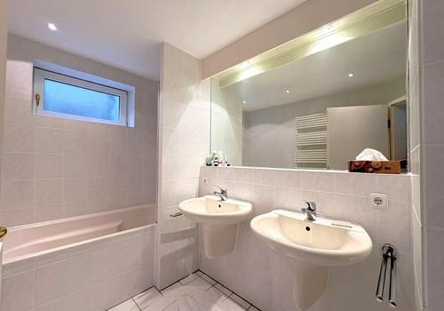 Bad en Suite Schlafzimmer 2