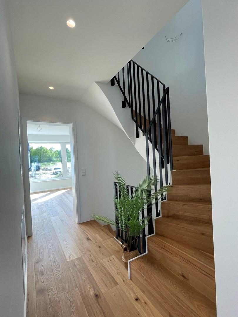 Faltwerktreppe mit Parkett OG