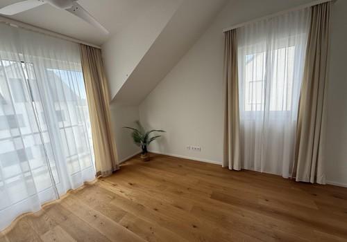 1. Zimmer/Büro DG mit Loggia
