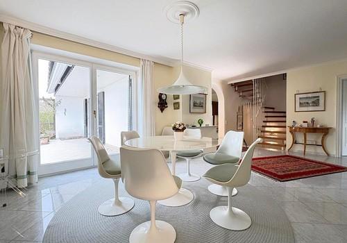 Esszimmer mit Terrasse