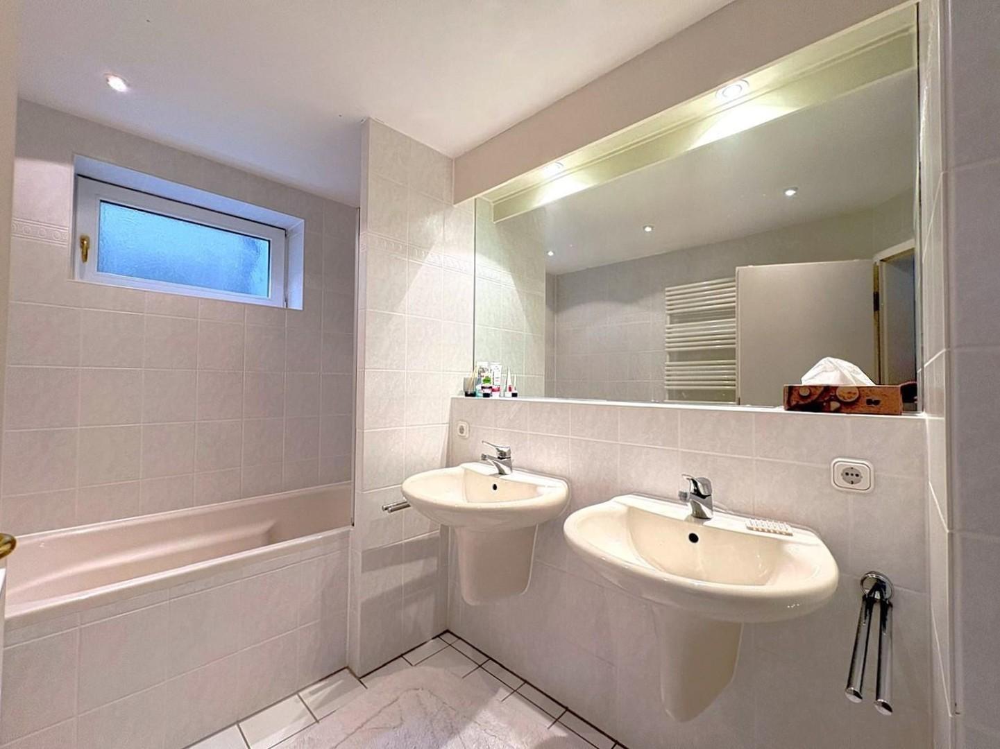 Bad en Suite Schlafzimmer 2