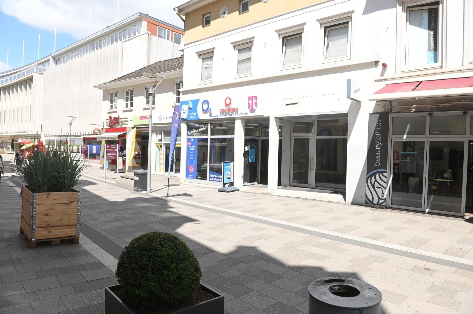 Straßenansicht 1