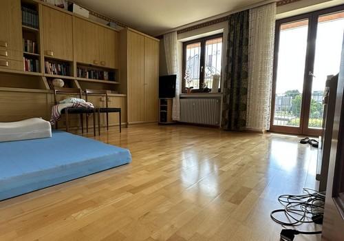 Schlafzimmer 1