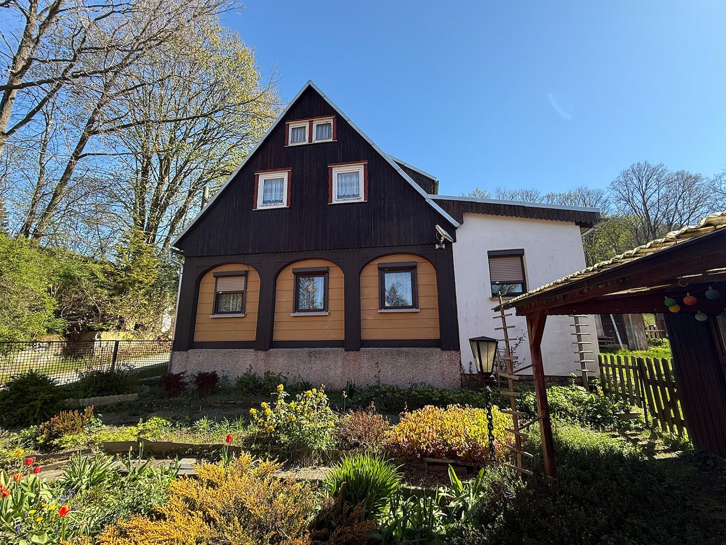 Blick vom Vorgarten