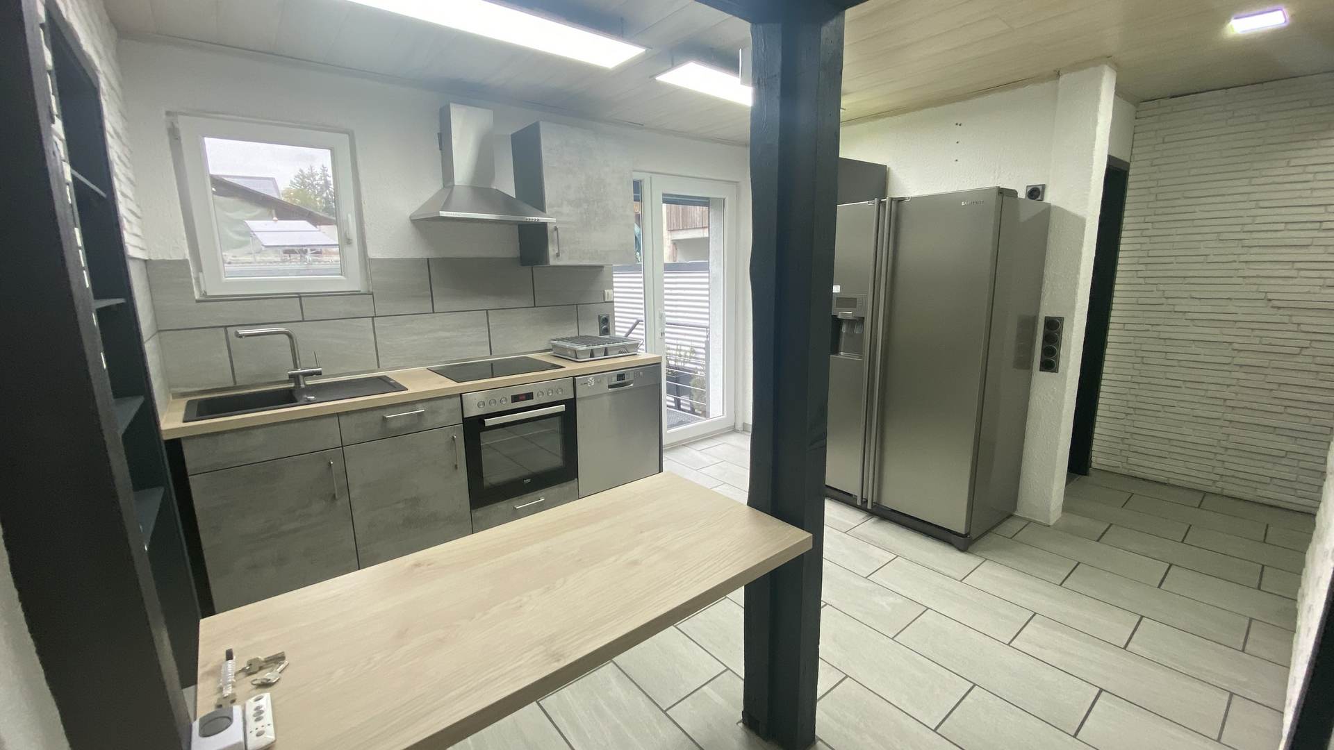 Küche EG mit Zugang zur Terrasse