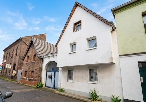 Seitliche Straßenansicht