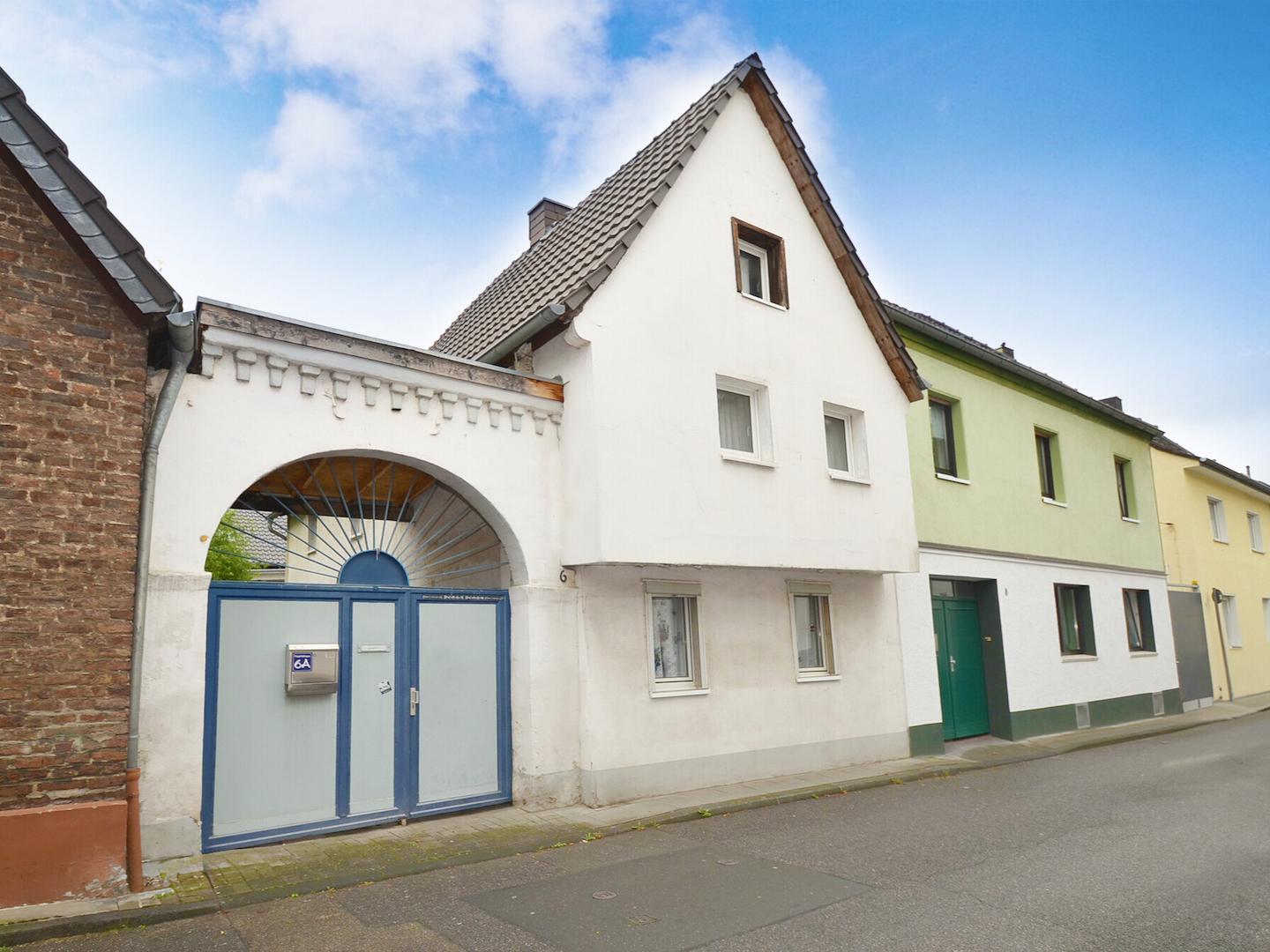 Straßenansicht