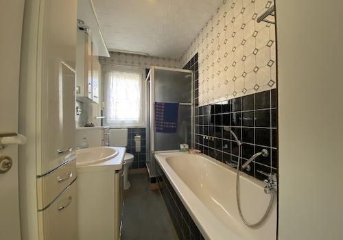 Badezimmer EG