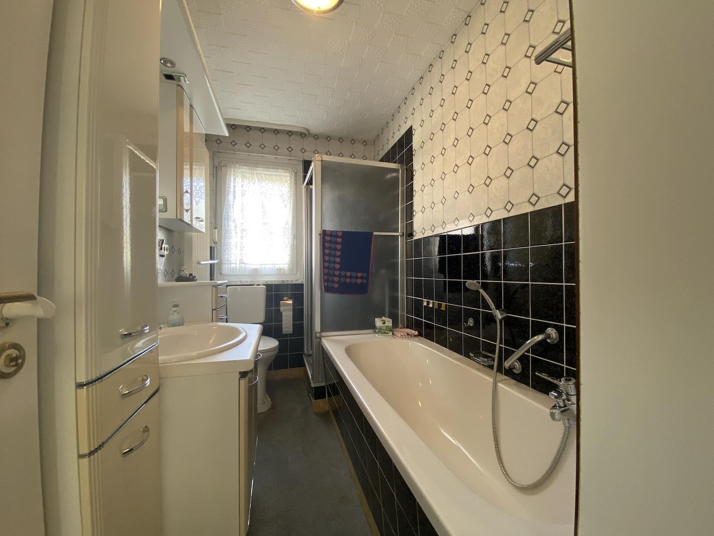 Badezimmer EG