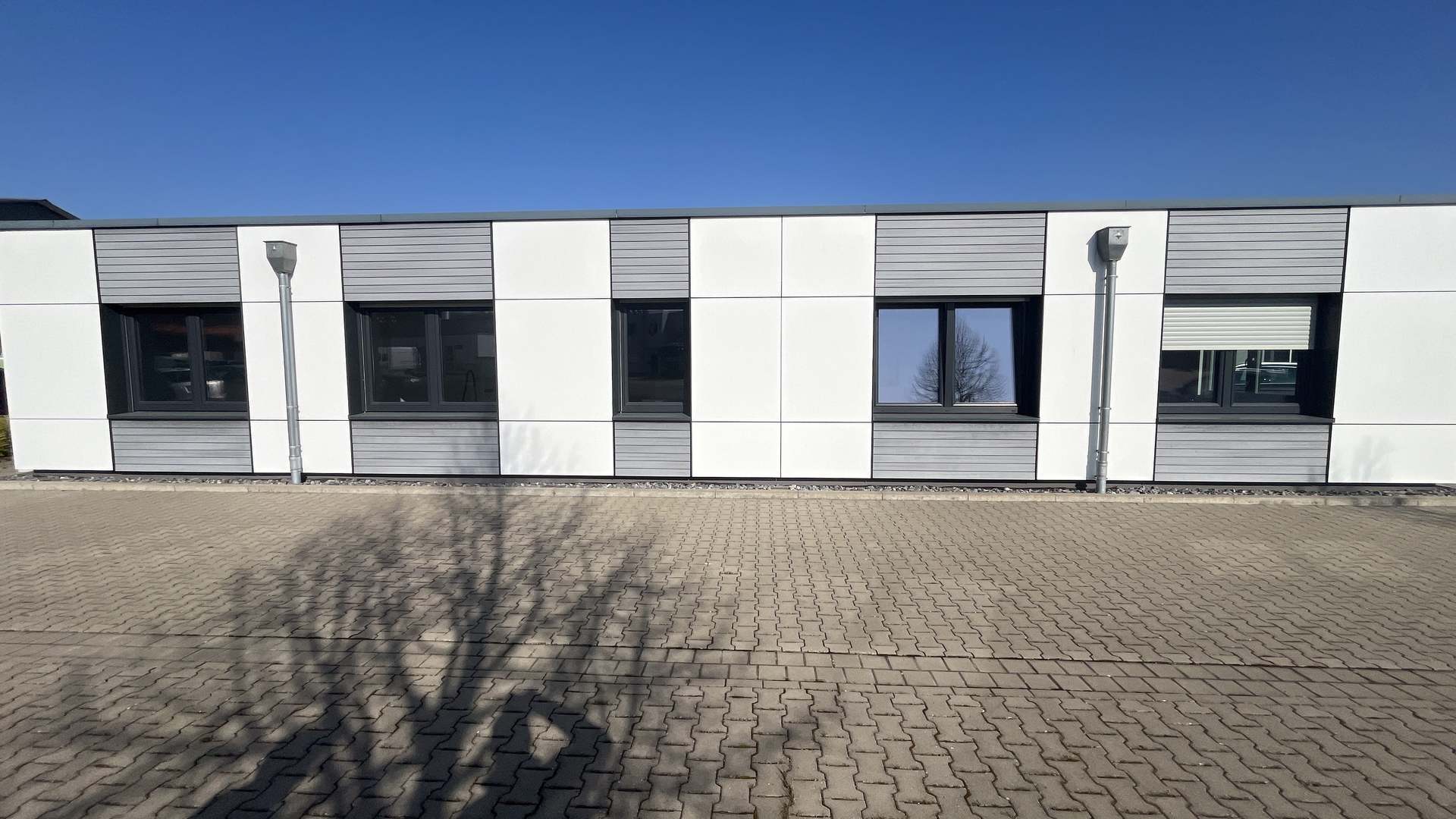 Büro Straßenseite