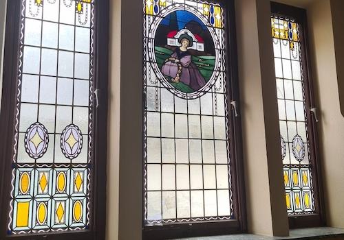 Treppenhaus-Fenster