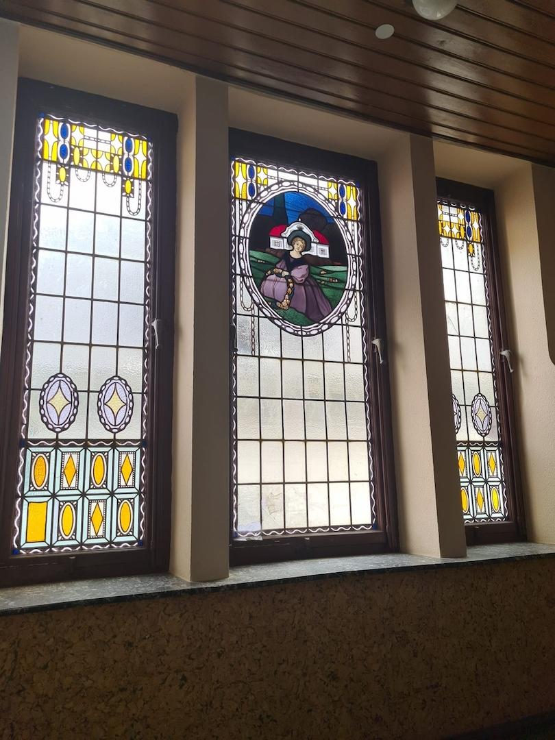 Treppenhaus-Fenster