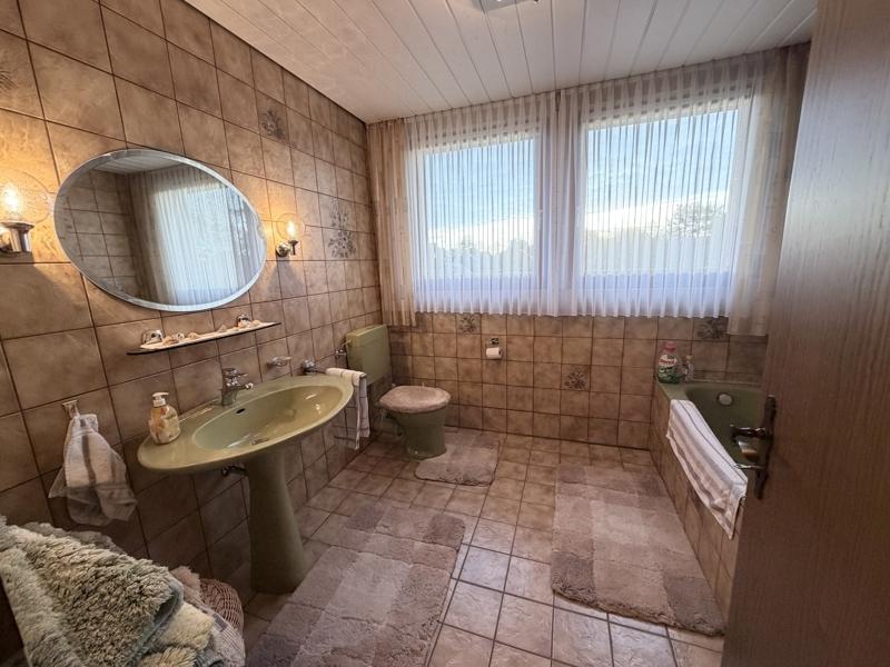Badezimmer OG links