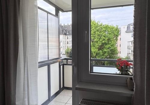 Schlafzimmer/ Balkon