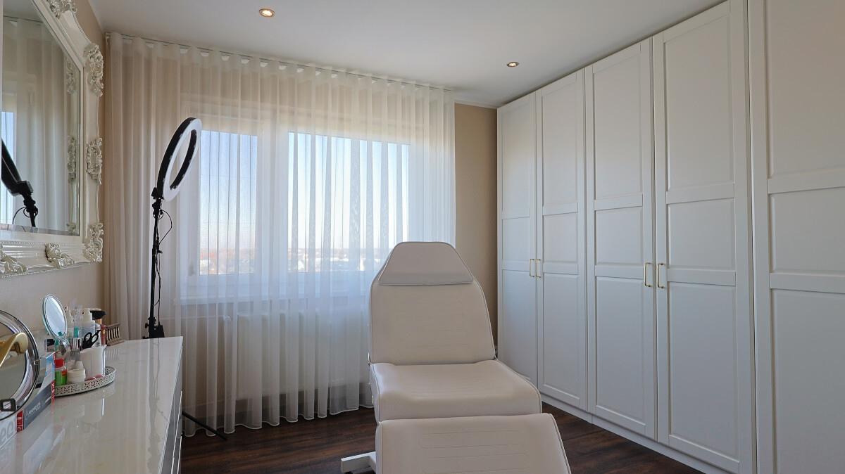 Kinder- oder Arbeitszimmer