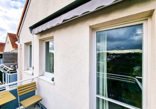 Balkon mit Markise
