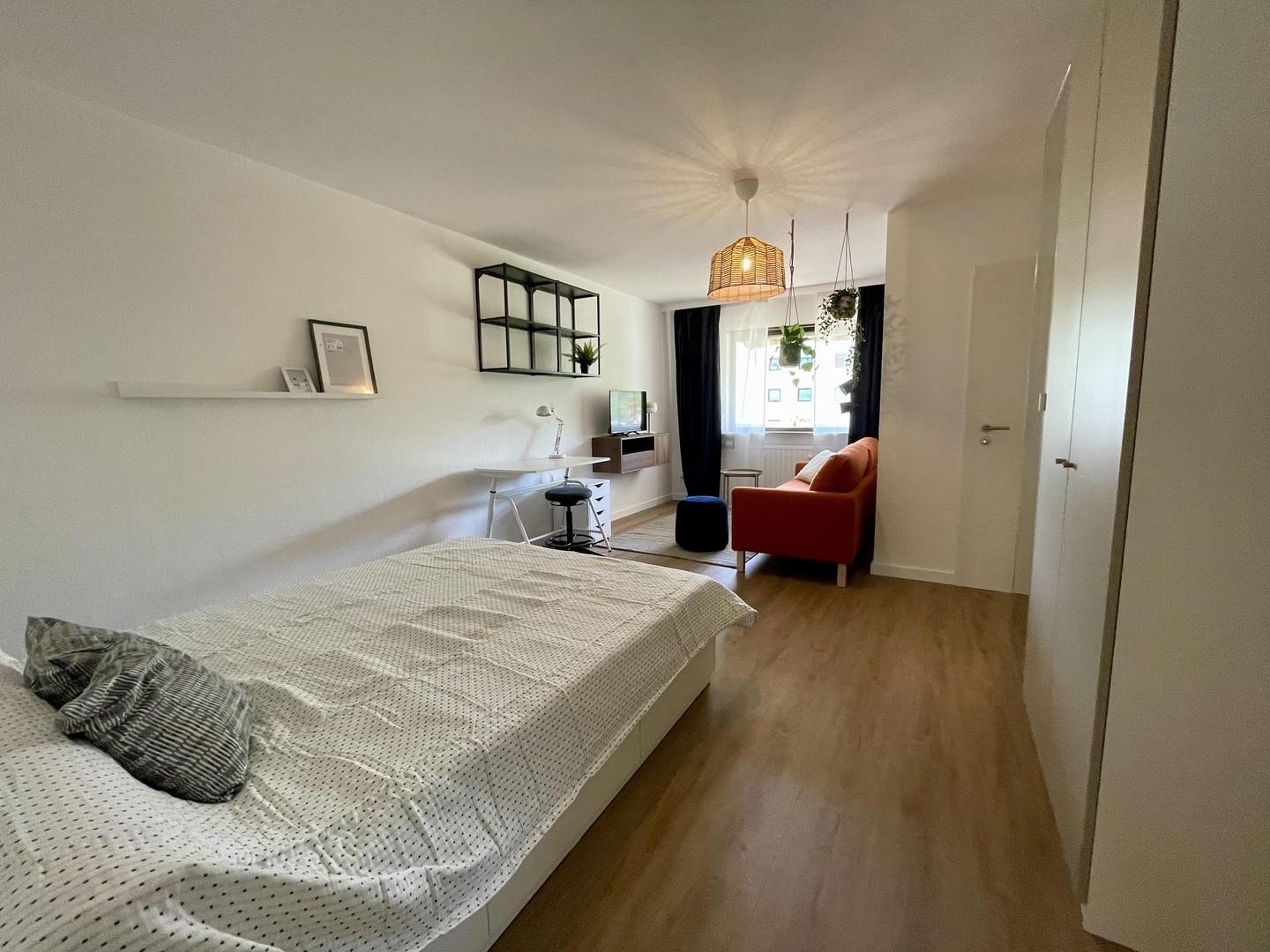 Apartment 4