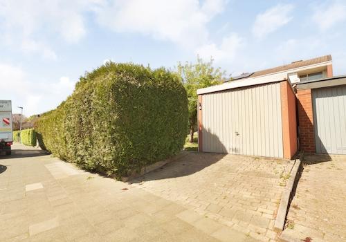 Garage 1