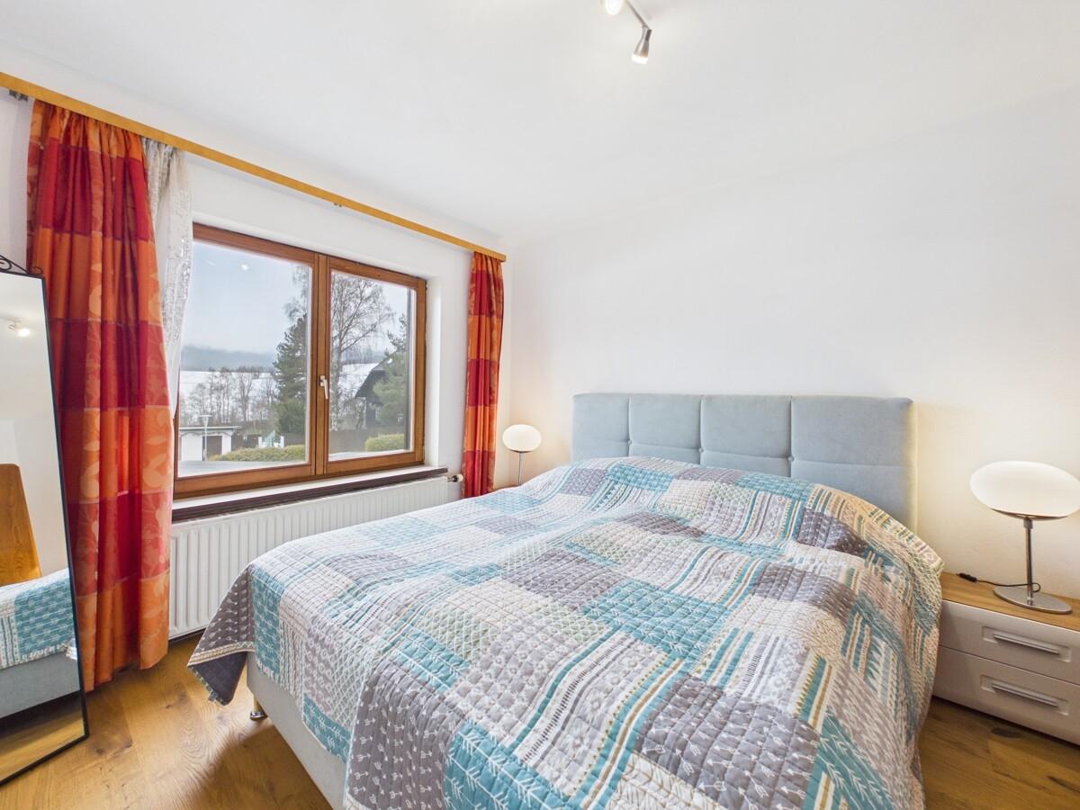 Schlafzimmer 1 OG