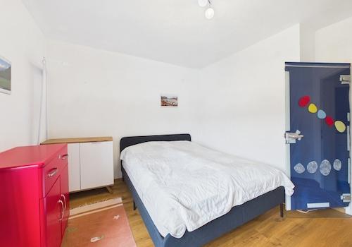 Schlafzimmer 2 OG