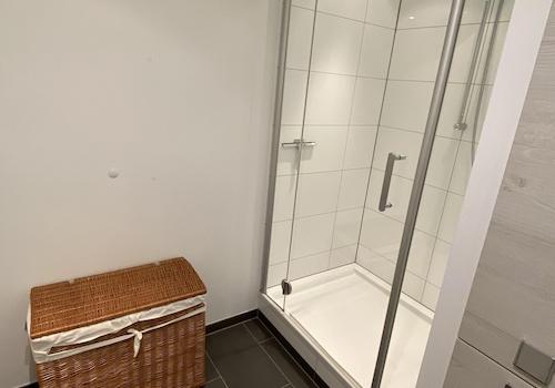 große Dusche