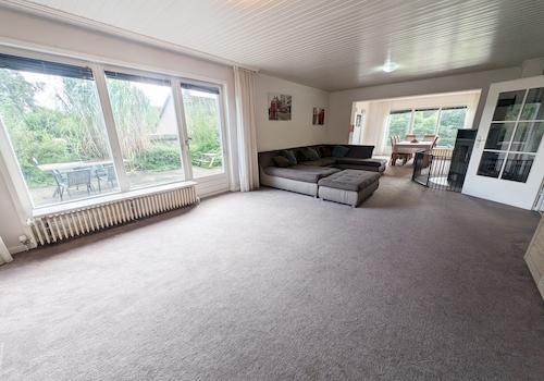 Blick ins Wohnzimmer