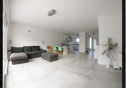 Wohnungszimmer1