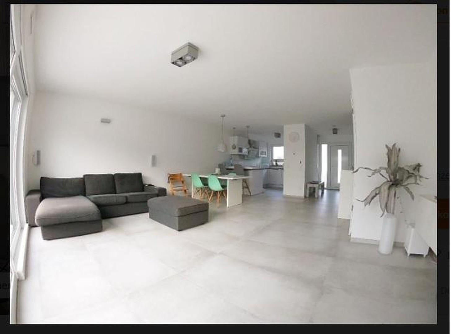 Wohnungszimmer1