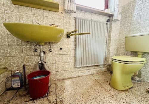 Gäste-WC EG