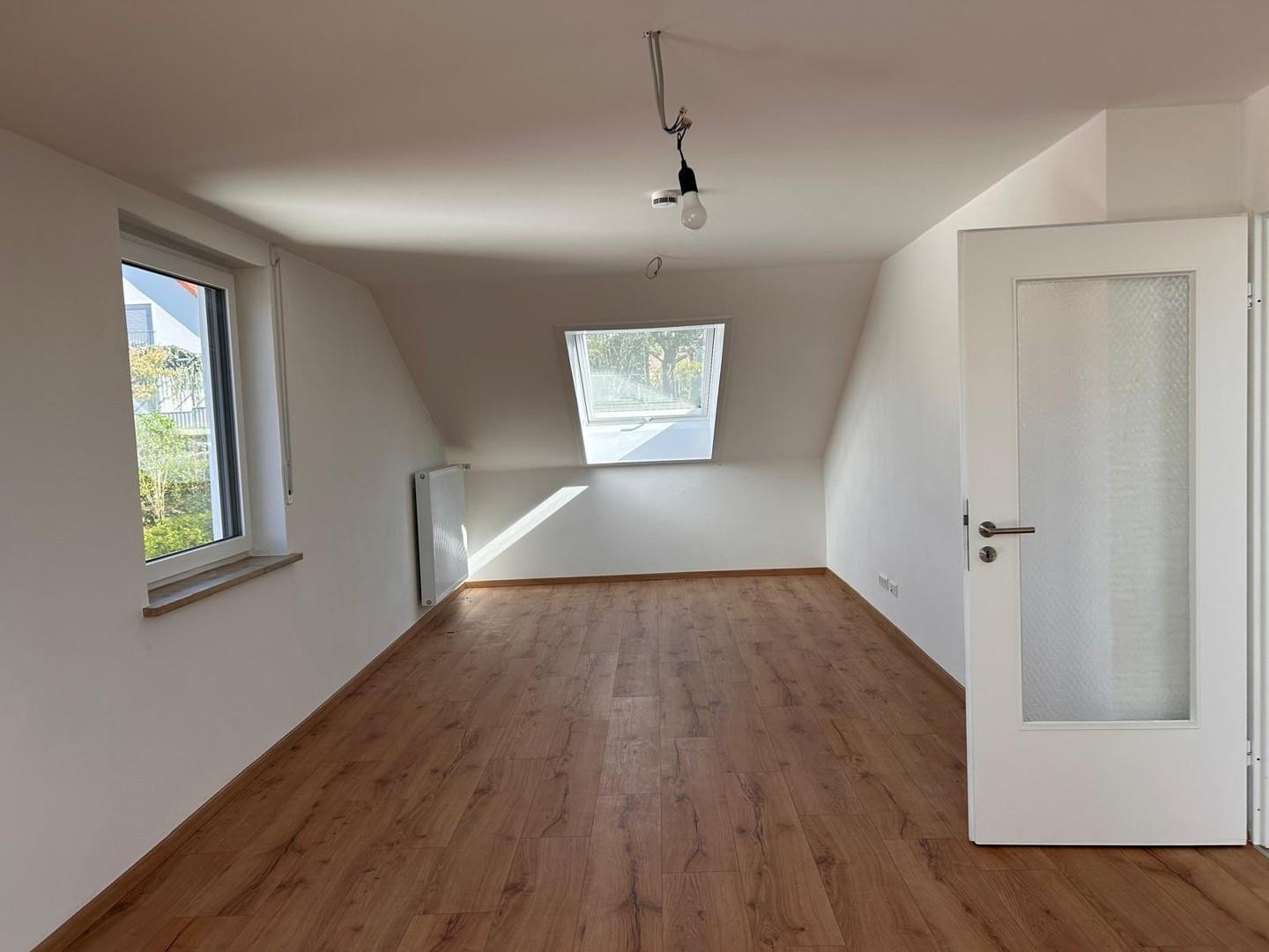 Großes Zimmer DG (Ri. Garten)
