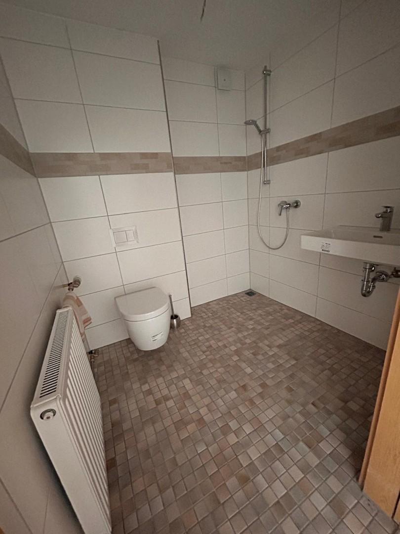 Dusche/WC im UG