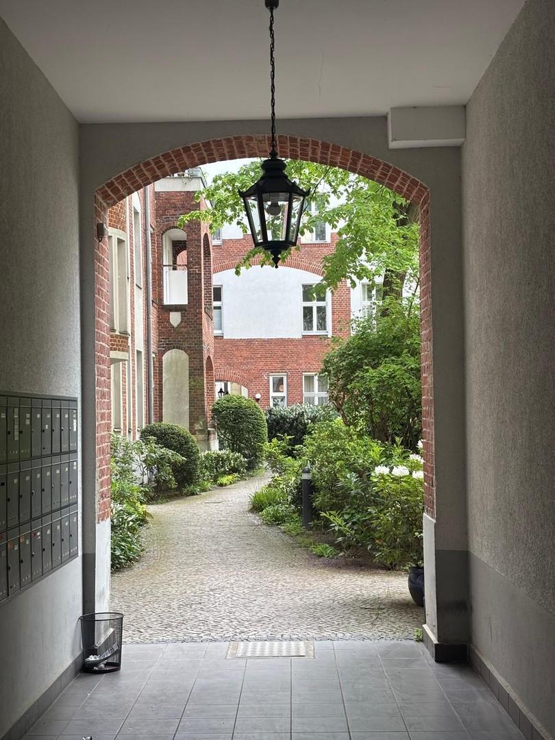 blick in den Hof 