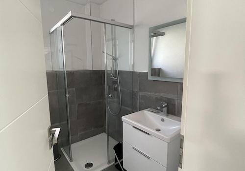 EG - Gäste-WC (mit Dusche)
