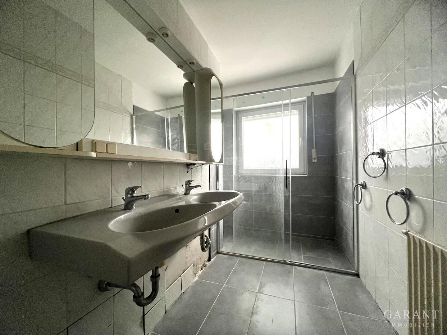 Badezimmer EG