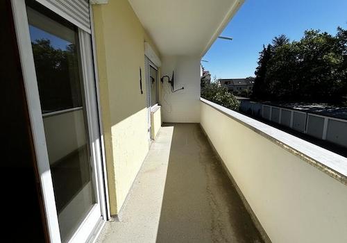 Sonniger Balkon