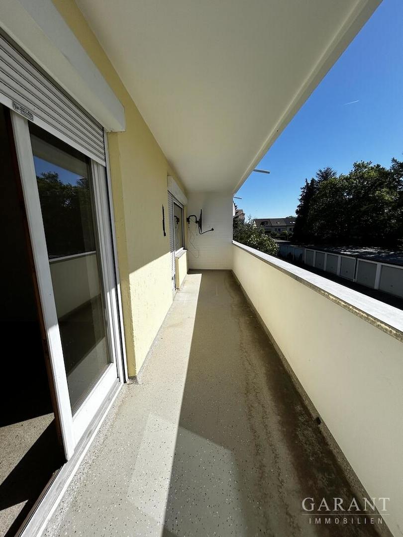 Sonniger Balkon