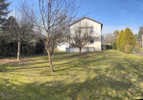 Haus und Grundstück