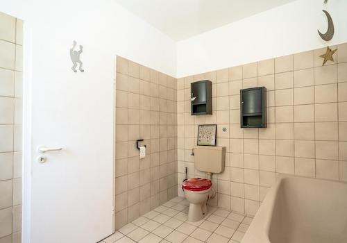 Badezimmer im Erdgeschoss